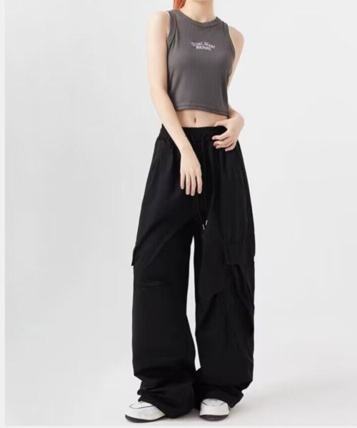 Beststore(ベストストア)の「ドロスト付き ワイドカーゴパンツ(カーゴパンツ・レディース・ブラック/アイボリー/オリーブ・L/M)」の5枚目の写真
