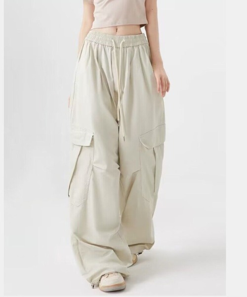 Beststore(ベストストア)の「ドロスト付き ワイドカーゴパンツ(カーゴパンツ・レディース・ブラック/アイボリー/オリーブ・L/M)」の12枚目の写真