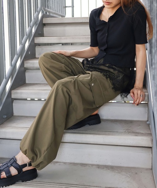 SpRay(スプレイ)の「タックカーブカーゴパンツ(カーゴパンツ・レディース・アイボリー/ピンク/ブラック/カーキ・MEDIUM/SMALL)」の13枚目の写真