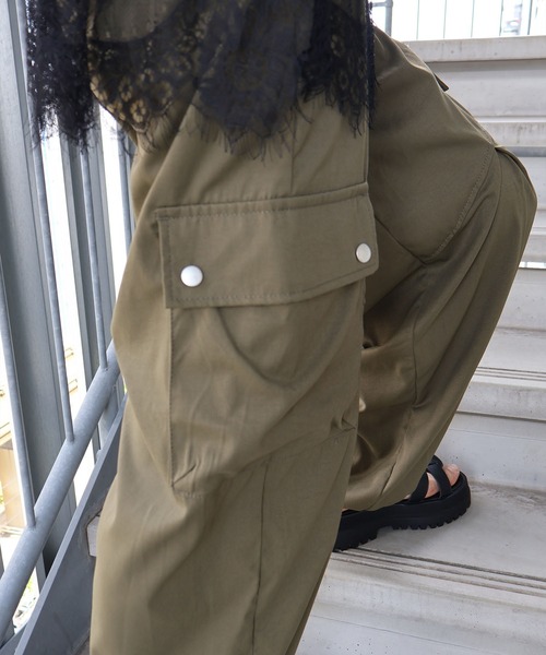 SpRay(スプレイ)の「タックカーブカーゴパンツ(カーゴパンツ・レディース・アイボリー/ピンク/ブラック/カーキ・MEDIUM/SMALL)」の19枚目の写真