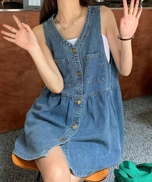 GLAMOROUS JANE(グラマラスジェーン)の「フロントボタンデニムミニワンピース(ワンピース・レディース・ブルー・M/L)」の9枚目の写真