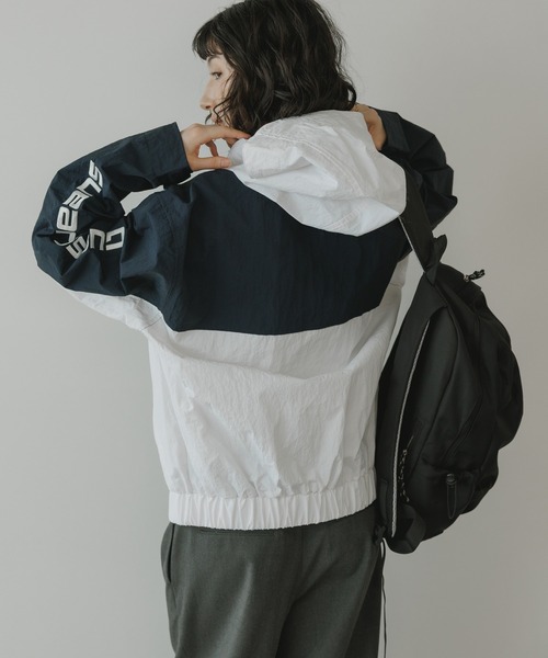 GUESS JEANS（ゲスジーンズ）の「GUESS JEANS/ゲスジーンズ Colorblock Jacket ウィンドブレイカー ジャケット バイカラー 2026年 夏 夏服 秋服（ナイロンジャケット・メンズ・ホワイト・M/L/XL）」の20枚目の写真