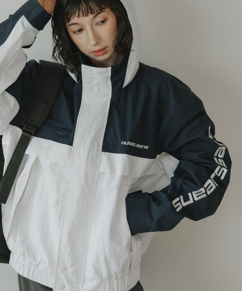 GUESS JEANS（ゲスジーンズ）の「GUESS JEANS/ゲスジーンズ Colorblock Jacket ウィンドブレイカー ジャケット バイカラー 2026年 夏 夏服 秋服（ナイロンジャケット・メンズ・ホワイト・M/L/XL）」の18枚目の写真