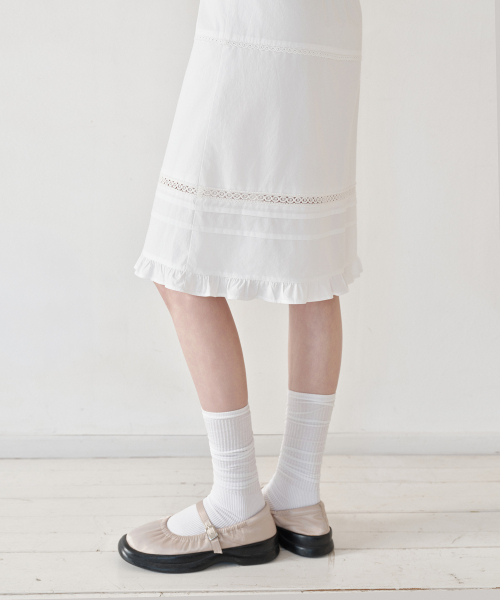 MUSINSA STANDARD WOMAN（ムシンサスタンダードウーマン）の「ウィメンズポプリンレーストリムニーレングススカート[ホワイト]（スカート・レディース・その他・X-SMALL/SMALL/MEDIUM/LARGE）」の6枚目の写真