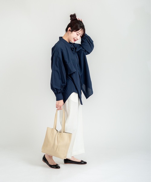 andrea cardone(アンドレアカルドネ)の「【andrea cardone/アンドレアカルドネ】レザー トートバッグ Sサイズ(トートバッグ・レディース・ベージュ・FREE)」の8枚目の写真