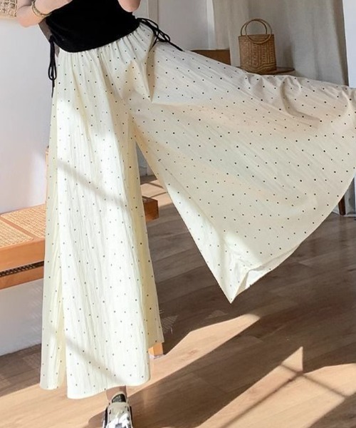 mielu(ミエル)の「ウエストゴムドットフレアパンツ(その他パンツ・レディース・ブルー/ベージュ/ブラック/ホワイト・LARGE/MEDIUM)」の16枚目の写真