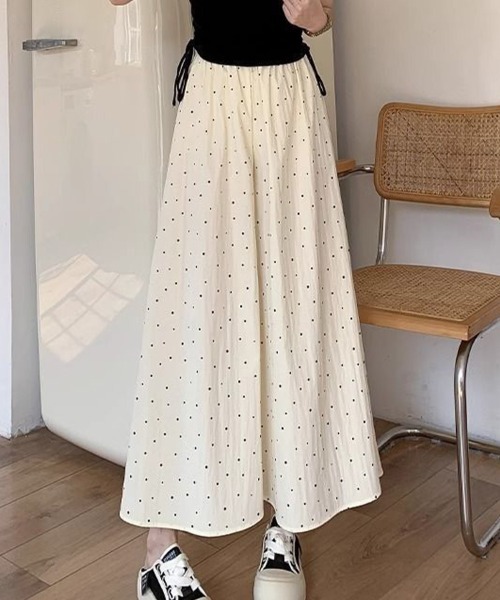 mielu(ミエル)の「ウエストゴムドットフレアパンツ(その他パンツ・レディース・ブルー/ベージュ/ブラック/ホワイト・LARGE/MEDIUM)」の19枚目の写真