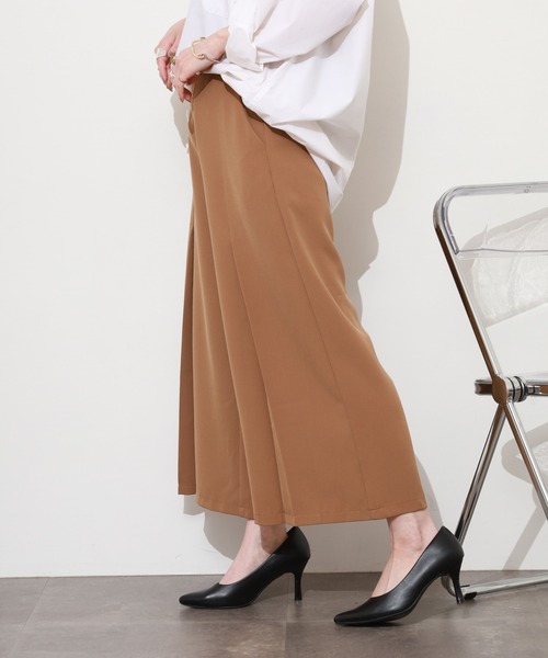 Re:EDIT（リエディ）の「とろみクロスセンタータックミモレパンツ（その他パンツ・レディース・グレイッシュベージュ/キャメル・M）」の10枚目の写真