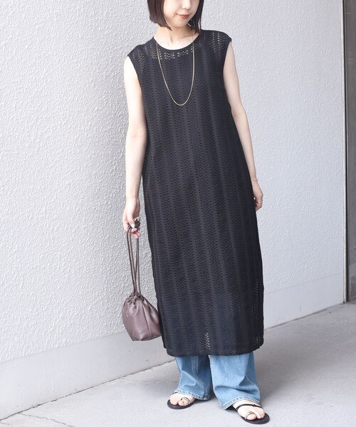 SHIPS Colors(シップス カラーズ)の「SHIPS Colors:〈手洗い可能〉クロシェ ストライプ レース ワンピース(ワンピース・レディース・ブラック/ベージュ・ONE SIZE)」の8枚目の写真