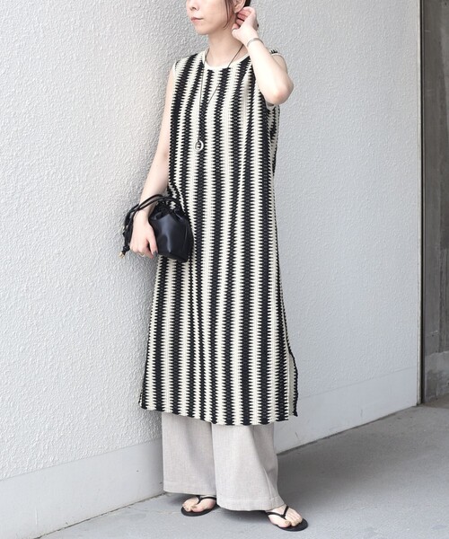 SHIPS Colors(シップス カラーズ)の「SHIPS Colors:〈手洗い可能〉クロシェ ストライプ レース ワンピース(ワンピース・レディース・ブラック/ベージュ・ONE SIZE)」の6枚目の写真