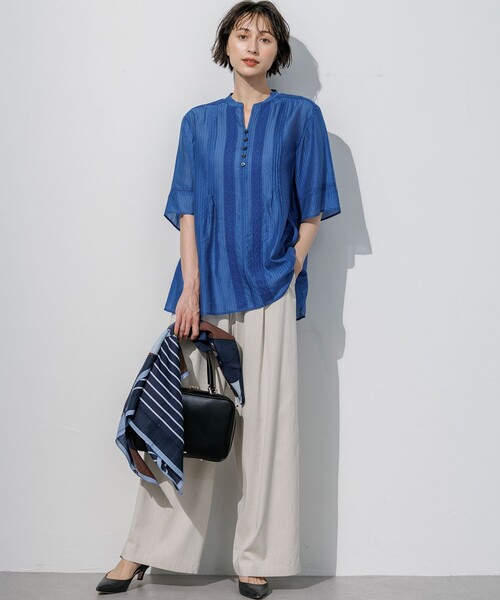 23区（ニジュウサンク）の「【WEB&一部店舗限定】はしごレース シアー トップス（シャツ/ブラウス・レディース・アイボリー系/パイングリーン系/ダルブルー系/ブラック系/ダークブラウン系・38）」の7枚目の写真