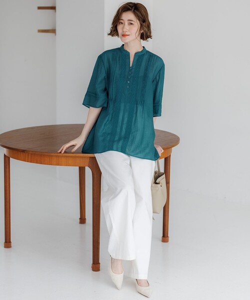 23区（ニジュウサンク）の「【WEB&一部店舗限定】はしごレース シアー トップス（シャツ/ブラウス・レディース・アイボリー系/パイングリーン系/ダルブルー系/ブラック系/ダークブラウン系・38）」の14枚目の写真
