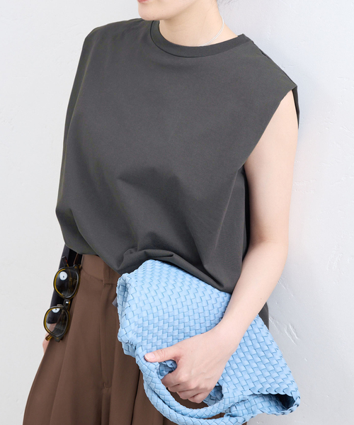 IENA(イエナ)の「マーセライズ ノースリTシャツ(Tシャツ/カットソー・レディース・チャコールグレー/ブラウン/ホワイト・FREE)」の8枚目の写真
