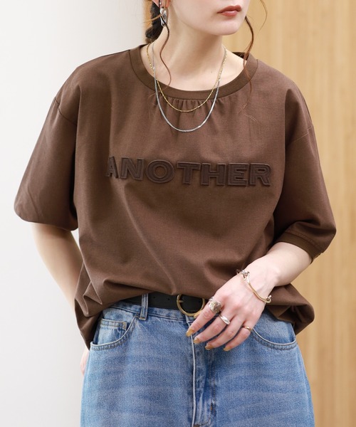 EGLANTINE(エグランティーヌ)の「EGLANTINE リネンミックス 立体ロゴギャザーカットソー 半袖(Tシャツ/カットソー・レディース・ブラウン/オレンジ/アイボリー・38)」の22枚目の写真