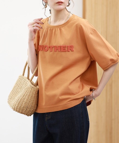 EGLANTINE(エグランティーヌ)の「EGLANTINE リネンミックス 立体ロゴギャザーカットソー 半袖(Tシャツ/カットソー・レディース・ブラウン/オレンジ/アイボリー・38)」の15枚目の写真