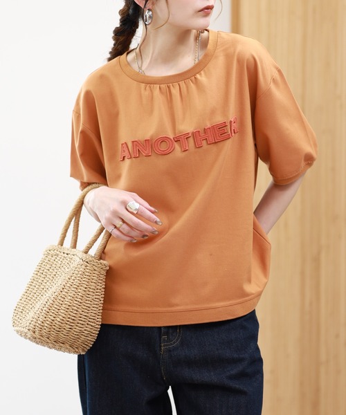 EGLANTINE(エグランティーヌ)の「EGLANTINE リネンミックス 立体ロゴギャザーカットソー 半袖(Tシャツ/カットソー・レディース・ブラウン/オレンジ/アイボリー・38)」の16枚目の写真