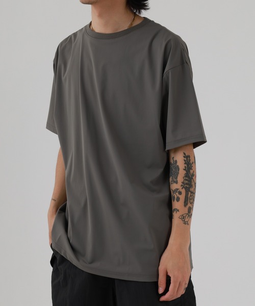 FUNALIVE(ファンアライブ)の「ユニセックス 冷感 無地 半袖 Tシャツ(Tシャツ/カットソー・メンズ・グレー/ネイビー/カーキ/ブラック・L/LL/M)」の7枚目の写真
