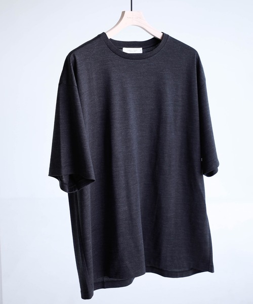 PUBLIC TOKYO(パブリックトウキョウ)の「ウールTシャツ /ウォッシャブル/吸湿/抗菌性/夏服/ムレ防止(Tシャツ/カットソー・メンズ・ダークグレー/ブラック・1/2)」の1枚目の写真