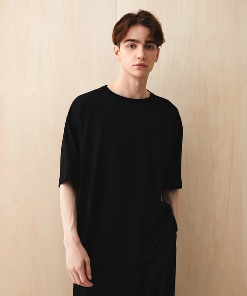 PUBLIC TOKYO(パブリックトウキョウ)の「ウールTシャツ /ウォッシャブル/吸湿/抗菌性/夏服/ムレ防止(Tシャツ/カットソー・メンズ・ダークグレー/ブラック・1/2)」の6枚目の写真