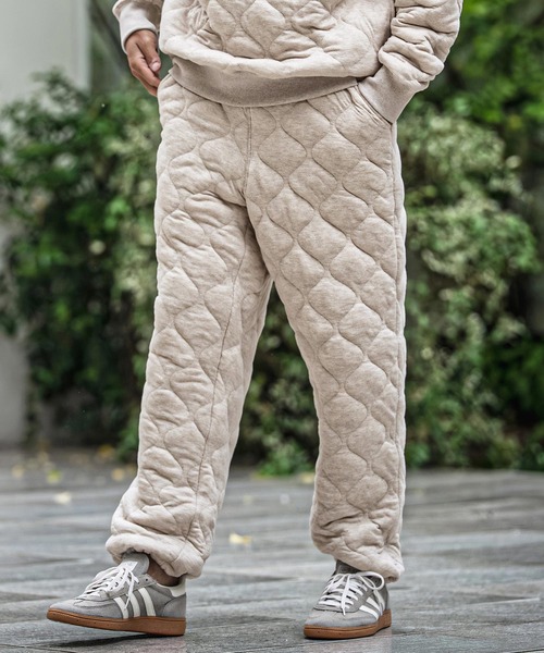 CAMBIO(カンビオ)の「mp15181-Wave Quilted Wide Straight Pants キルティングワイドストレートパンツ(A73526cmb)(その他パンツ・メンズ・ベージュ/ブラック・M/S/L)」の2枚目の写真