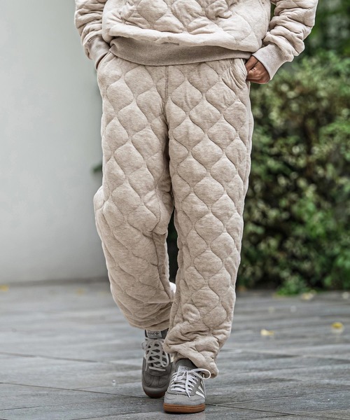 CAMBIO(カンビオ)の「mp15181-Wave Quilted Wide Straight Pants キルティングワイドストレートパンツ(A73526cmb)(その他パンツ・メンズ・ベージュ/ブラック・M/S/L)」の3枚目の写真