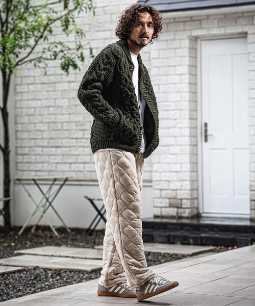 CAMBIO(カンビオ)の「mp15181-Wave Quilted Wide Straight Pants キルティングワイドストレートパンツ(A73526cmb)(その他パンツ・メンズ・ベージュ/ブラック・M/S/L)」の8枚目の写真