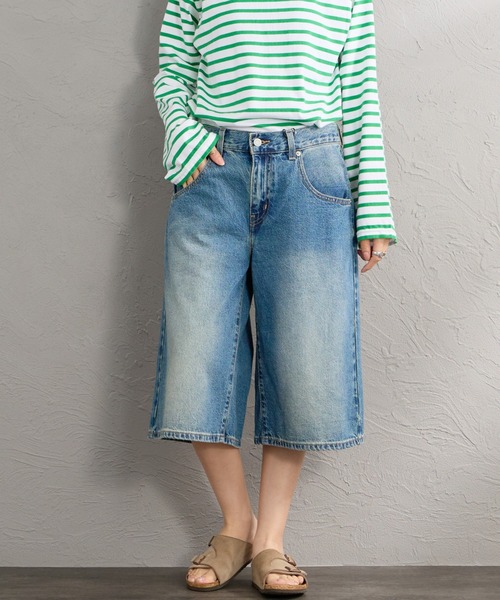 Levi's（リーバイス）の「[LEVI’S/リーバイス] SUPER BAGGY JORT スーパーバギーショートジーンズ（デニムパンツ・レディース・ライトインディゴブルー/ブラック・26/25/27）」の21枚目の写真
