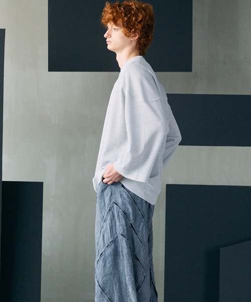 MAISON SPECIAL(メゾンスペシャル)の「《UNISEX》Dry Waffle Prime-Over Football T-shirt/ドライワッフルプライムオーバーフットボールTシャツ【MAISON SPECIAL/メゾンスペシャル】(Tシャツ/カットソー・メンズ・ブラック/チャコールグレー/ライトグレー・0/2/1)」の5枚目の写真