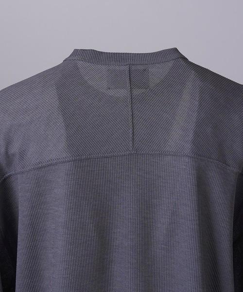 MAISON SPECIAL(メゾンスペシャル)の「《UNISEX》Dry Waffle Prime-Over Football T-shirt/ドライワッフルプライムオーバーフットボールTシャツ【MAISON SPECIAL/メゾンスペシャル】(Tシャツ/カットソー・メンズ・ブラック/チャコールグレー/ライトグレー・0/2/1)」の18枚目の写真