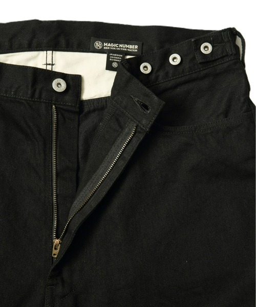 MAGIC NUMBER（マジック ナンバー）の「【MAGIC NUMBER】RED EAR ”備中” SELVEDGE DENIM WIDE PANTS（デニムパンツ・メンズ・インディゴブルー/ブラック・MEDIUM/LARGE）」の6枚目の写真