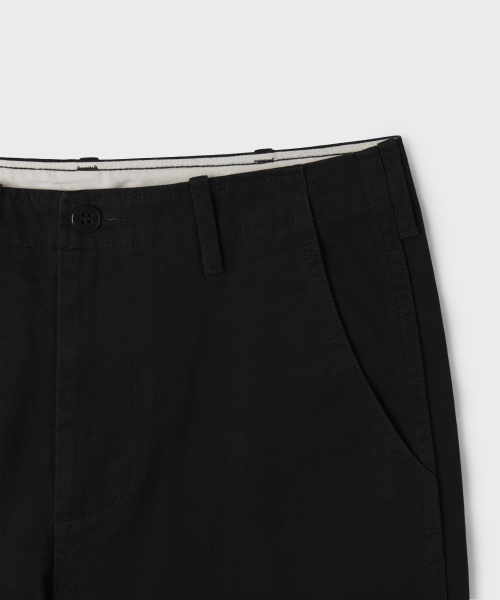 MUSINSA STANDARD（ムシンサスタンダード）の「[JAPAN Fabric][プラス] アセンティックチノパンツ [ブラック]（その他パンツ・メンズ・その他・26/27/28/29/30/31/32/33/34/36/38/40/42）」の4枚目の写真