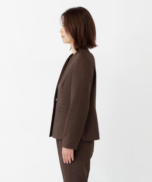 NATURAL BEAUTY BASIC(ナチュラルビューティーベーシック)の「【マシンウォッシャブル】ウーステッドライク SETUPノーカラージャケット(ノーカラージャケット・レディース・チャコールグレー/ベージュ/ダークブラウン・SMALL/MEDIUM/LARGE)」の12枚目の写真