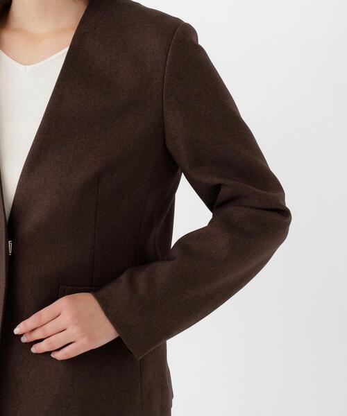 NATURAL BEAUTY BASIC(ナチュラルビューティーベーシック)の「【マシンウォッシャブル】ウーステッドライク SETUPノーカラージャケット(ノーカラージャケット・レディース・チャコールグレー/ベージュ/ダークブラウン・SMALL/MEDIUM/LARGE)」の15枚目の写真