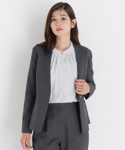NATURAL BEAUTY BASIC(ナチュラルビューティーベーシック)の「【マシンウォッシャブル】ウーステッドライク SETUPノーカラージャケット(ノーカラージャケット・レディース・チャコールグレー/ベージュ/ダークブラウン・SMALL/MEDIUM/LARGE)」の1枚目の写真