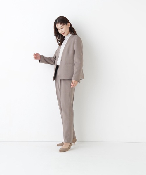 NATURAL BEAUTY BASIC(ナチュラルビューティーベーシック)の「【マシンウォッシャブル】ウーステッドライク SETUPノーカラージャケット(ノーカラージャケット・レディース・チャコールグレー/ベージュ/ダークブラウン・SMALL/MEDIUM/LARGE)」の22枚目の写真