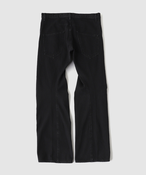 NVRFRGT(ネヴァーフォーゲット)の「NVRFRGT / ネヴァーフォーゲット 3D TWISTED JEANS F.BLACK(デニムパンツ・メンズ・ブラック・2/3/1)」の2枚目の写真