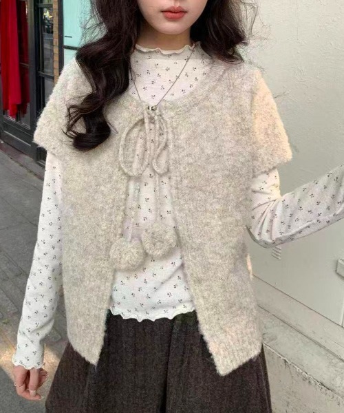 Achic(アシック)の「ポンポンリボンフェザーニット半袖カーディガン(ニット/セーター・レディース・グレー・M)」の10枚目の写真