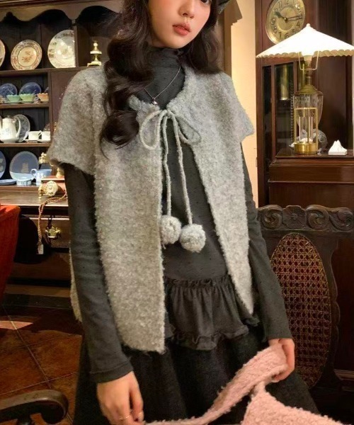 Achic(アシック)の「ポンポンリボンフェザーニット半袖カーディガン(ニット/セーター・レディース・グレー・M)」の15枚目の写真