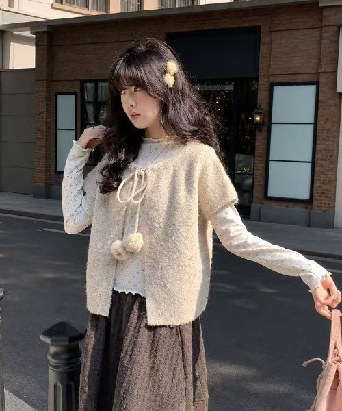 Achic(アシック)の「ポンポンリボンフェザーニット半袖カーディガン(ニット/セーター・レディース・グレー・M)」の14枚目の写真