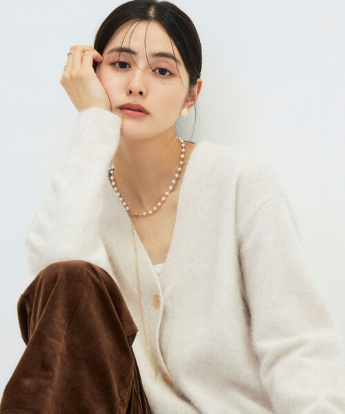 NOLLEY’S（ノーリーズ）の「ヘアリー長めVネックカーディガン（カーディガン/ボレロ・レディース・ブラック/ベージュ/ブラウン/ミント・38）」の5枚目の写真