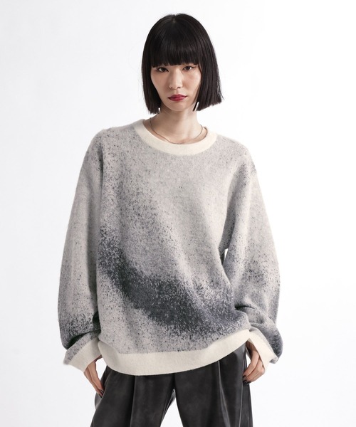 HARE(ハレ)の「グラデMELLOWニットプルオーバー(HARE)(ニット/セーター・メンズ・レッド/ブルー/ブラック/ホワイト・SMALL/MEDIUM)」の15枚目の写真