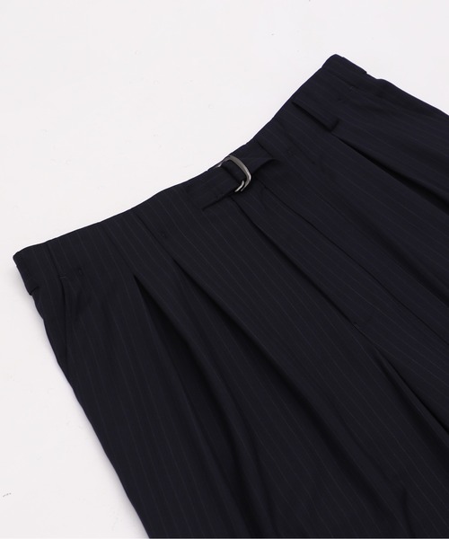 UNITED TOKYO(ユナイテッドトウキョウ)の「【新作】SUPER110S WOOL ストライプベルテッドスラックス |防シワ/防臭/ウォッシャブル/ベルト付き/タック/ウエスト調節(その他パンツ・メンズ・ネイビー/ダークグレー・1/2)」の14枚目の写真