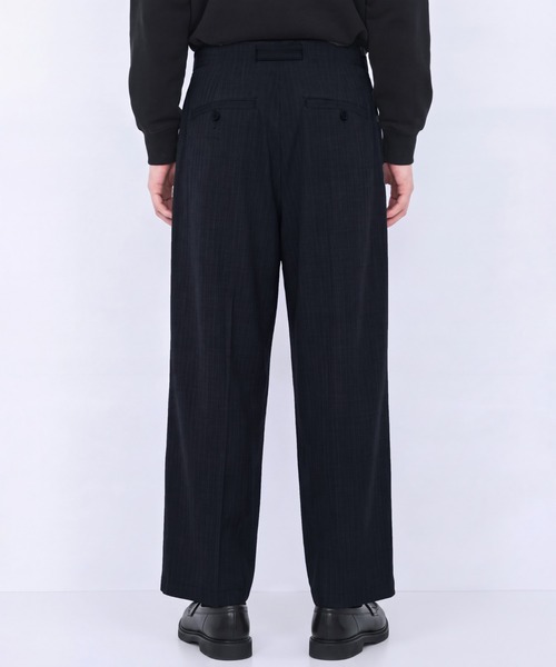 UNITED TOKYO(ユナイテッドトウキョウ)の「【新作】SUPER110S WOOL ストライプベルテッドスラックス |防シワ/防臭/ウォッシャブル/ベルト付き/タック/ウエスト調節(その他パンツ・メンズ・ネイビー/ダークグレー・1/2)」の12枚目の写真