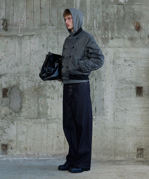 Regen Glanz(レーゲングランツ)の「vintage wash double-breasted bomber jacket / ヴィンテージウオッシュダブルブレストボンバージャケット(MA-1・メンズ・カーキ/グレー・MEDIUM/SMALL/LARGE)」の4枚目の写真