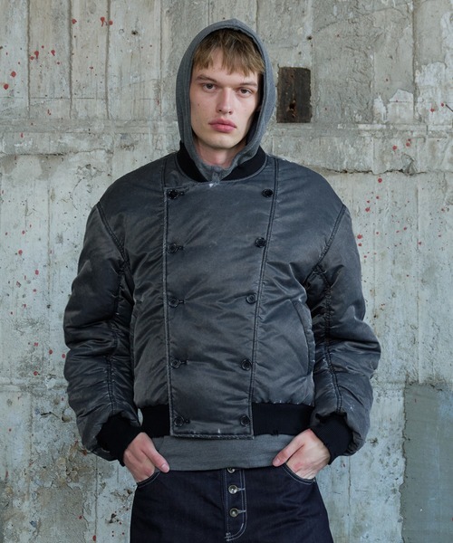 Regen Glanz(レーゲングランツ)の「vintage wash double-breasted bomber jacket / ヴィンテージウオッシュダブルブレストボンバージャケット(MA-1・メンズ・カーキ/グレー・MEDIUM/SMALL/LARGE)」の13枚目の写真