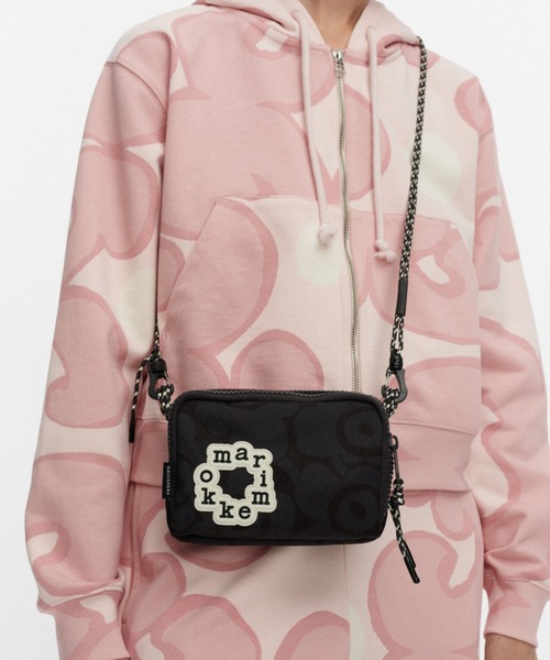 marimekko(マリメッコ)の「《ZOZO先行》【kioski】 Iloisa Mini Unikko / shoulder bag(ショルダーバッグ・レディース・ブラック・FREE)」の1枚目の写真