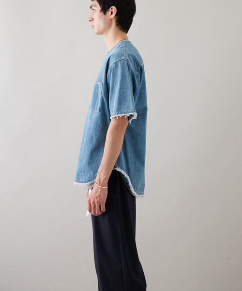 STUDIOUS(ステュディオス)の「STUDIOUS デニムプルオーバーシャツ(シャツ/ブラウス・メンズ・ブルー/サックスブルー・1/3/2)」の4枚目の写真