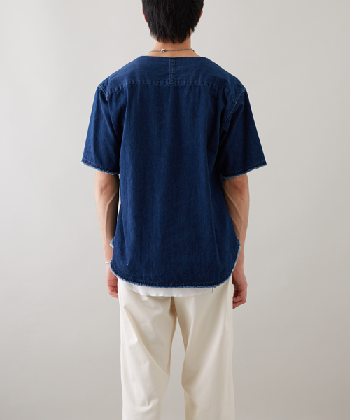 STUDIOUS(ステュディオス)の「STUDIOUS デニムプルオーバーシャツ(シャツ/ブラウス・メンズ・ブルー/サックスブルー・1/3/2)」の12枚目の写真