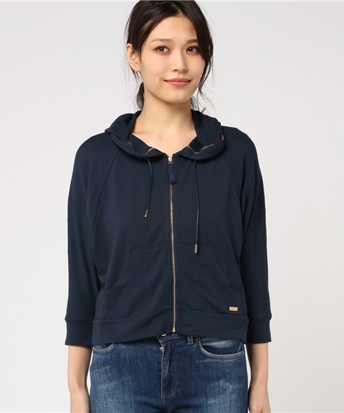 BLUE LABEL CRESTBRIDGE（ブルーレーベルクレストブリッジ）の