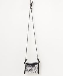 FABRICK（ファブリック）の「FABRICK【ドラえもんシリーズ】 2WAY POUCH M（ショルダーバッグ）」